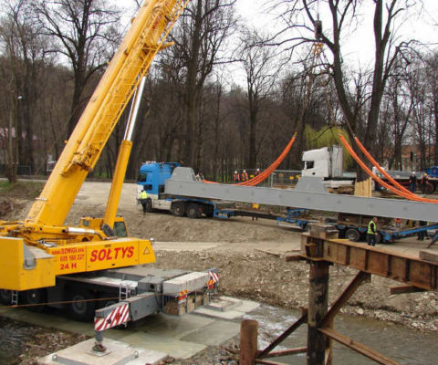 Żaden element nie oprze się tym dźwigom