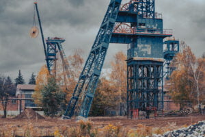 Demontaż szybu kopalnianego w Piekarach Śląskich - zdjęcia z akcji. Grudzień 2022